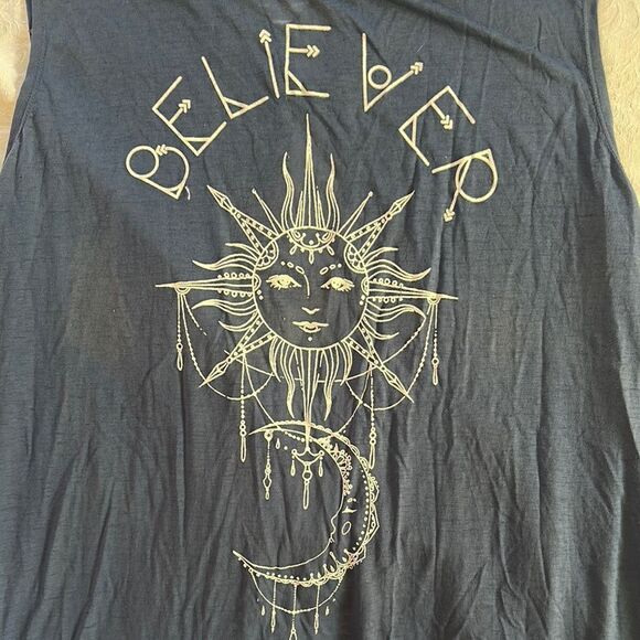 Blue Fringe Sleeveless Top with Sun and Moon Design Size 2X Plus - Picture 2 of 8